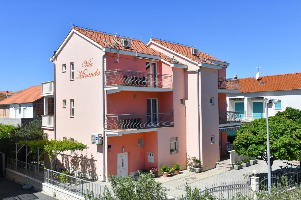 Apartments Villa Miranda Vodice Eksteriør bilde