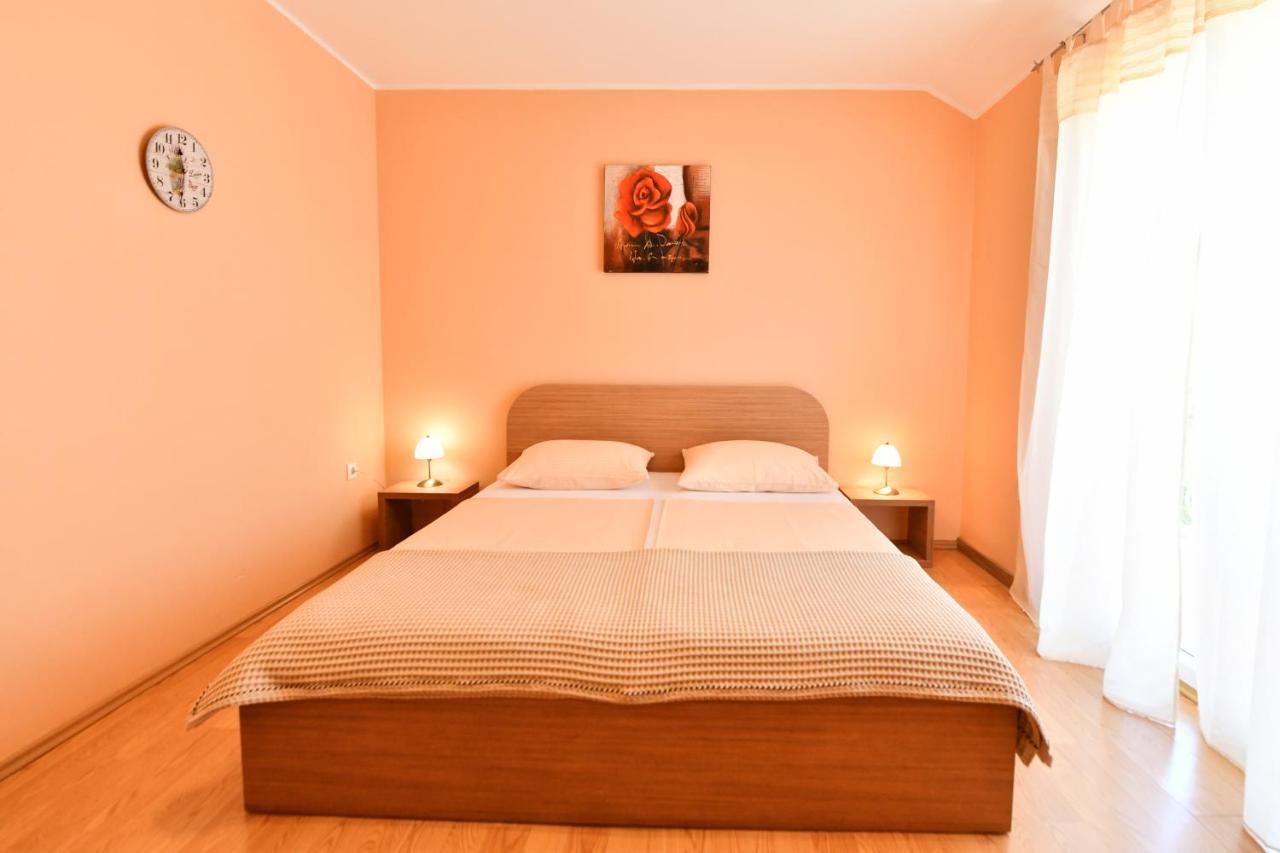 Apartments Villa Miranda Vodice Eksteriør bilde