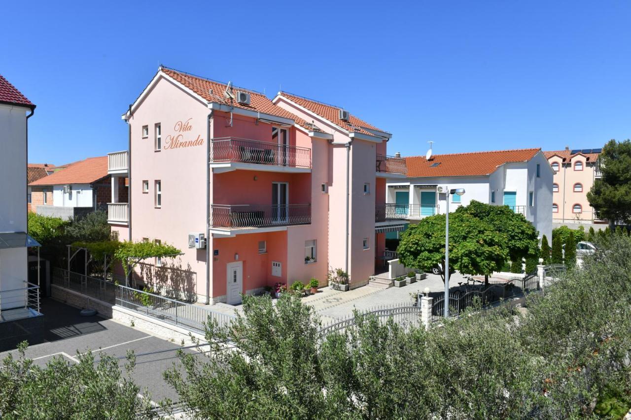 Apartments Villa Miranda Vodice Eksteriør bilde