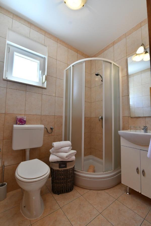 Apartments Villa Miranda Vodice Eksteriør bilde