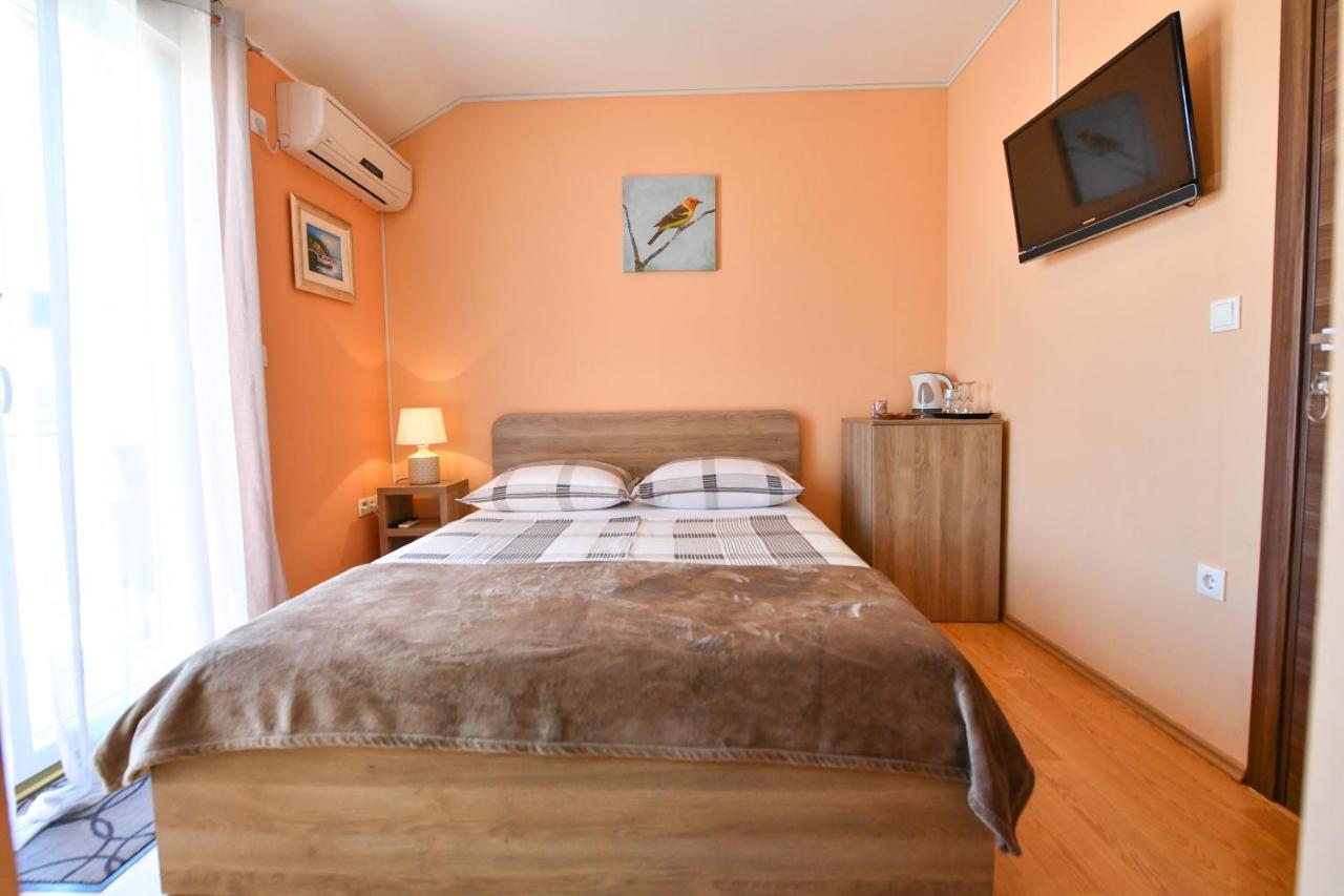 Apartments Villa Miranda Vodice Eksteriør bilde