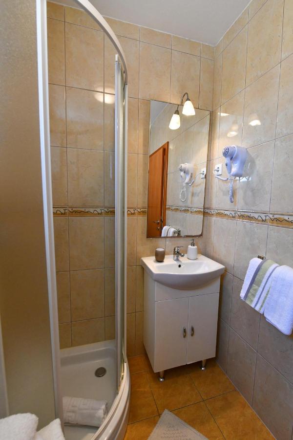 Apartments Villa Miranda Vodice Eksteriør bilde