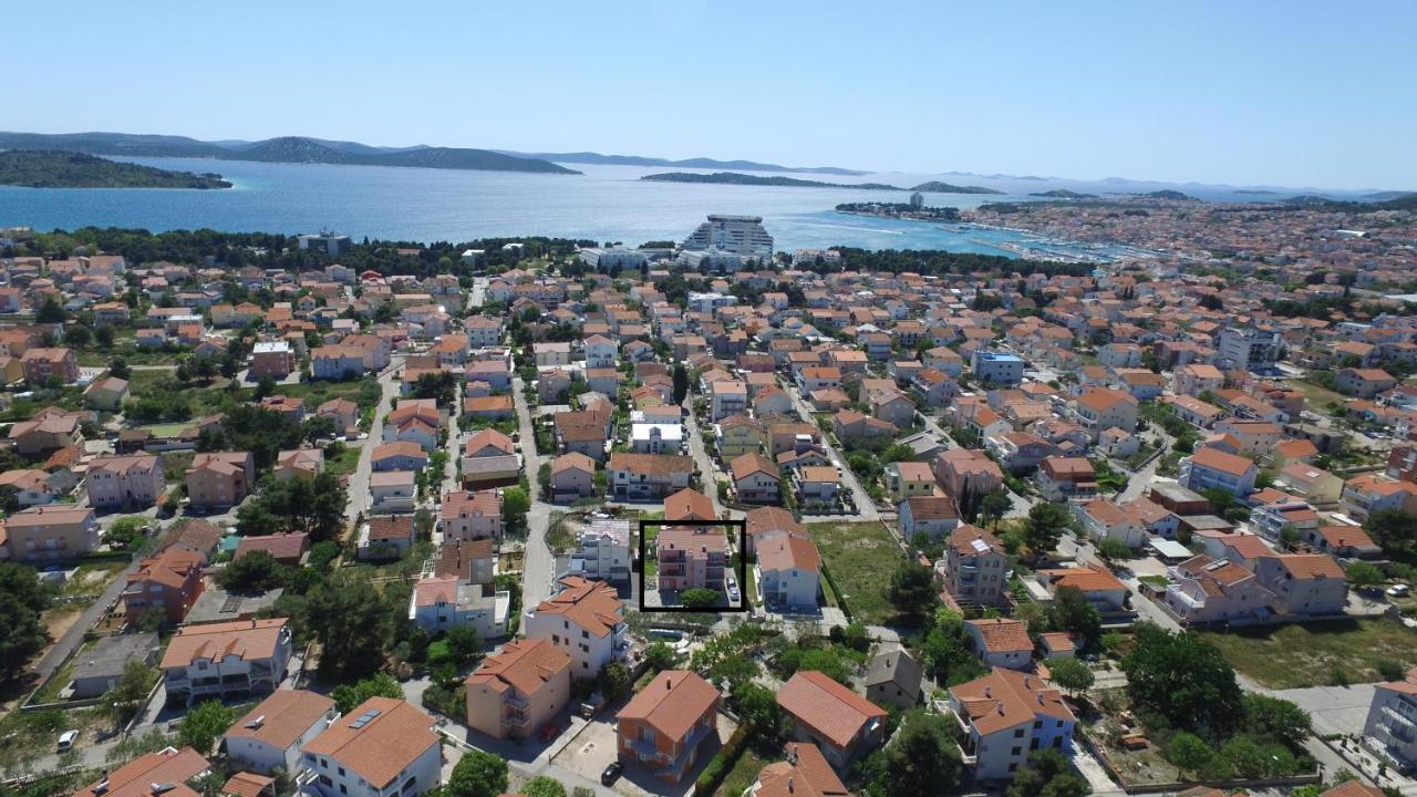 Apartments Villa Miranda Vodice Eksteriør bilde