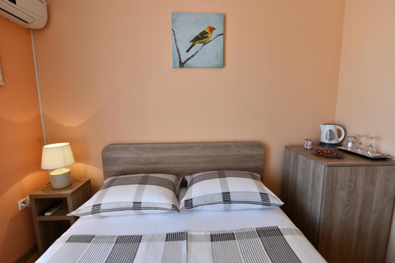 Apartments Villa Miranda Vodice Eksteriør bilde