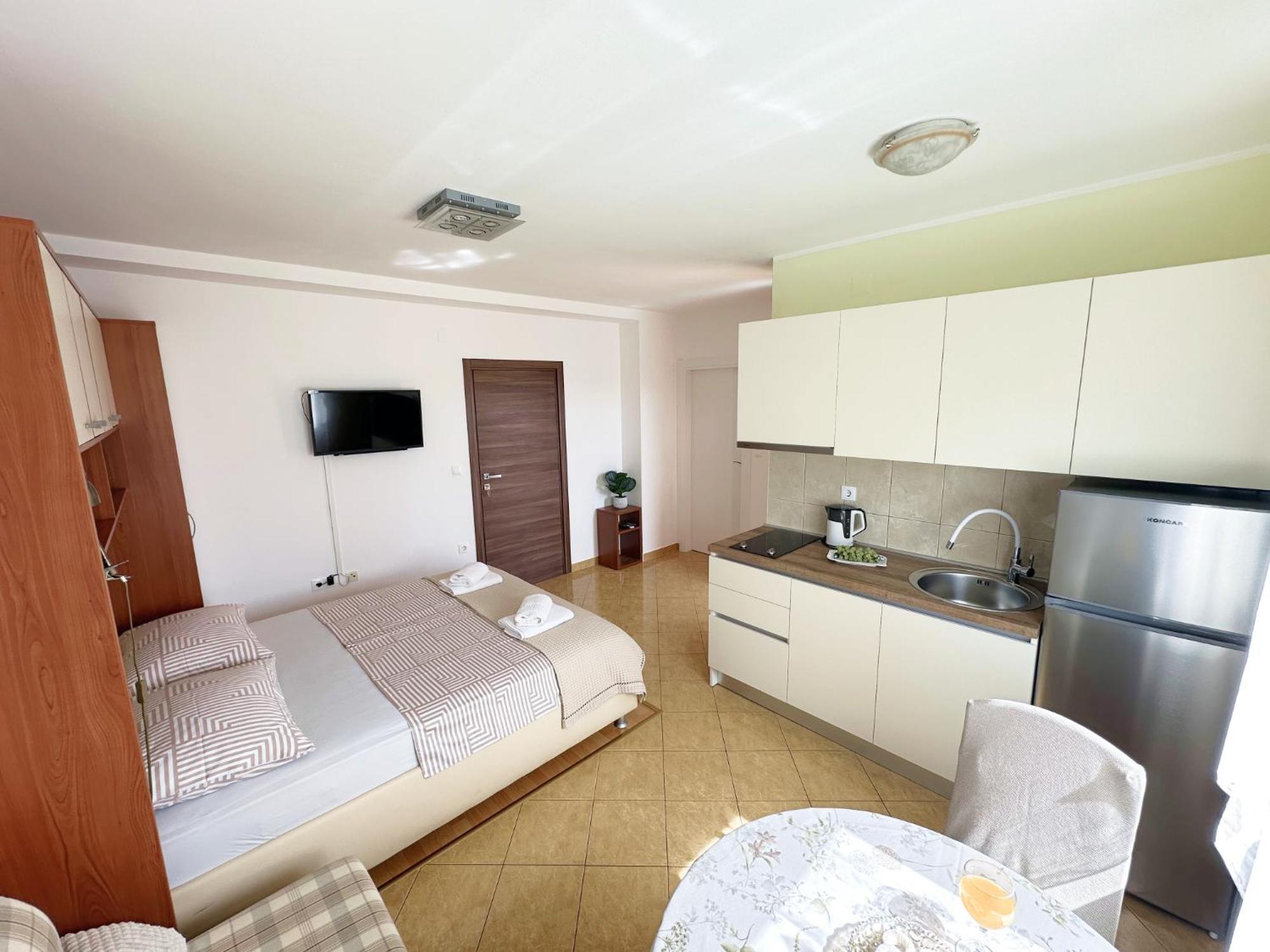 Apartments Villa Miranda Vodice Eksteriør bilde