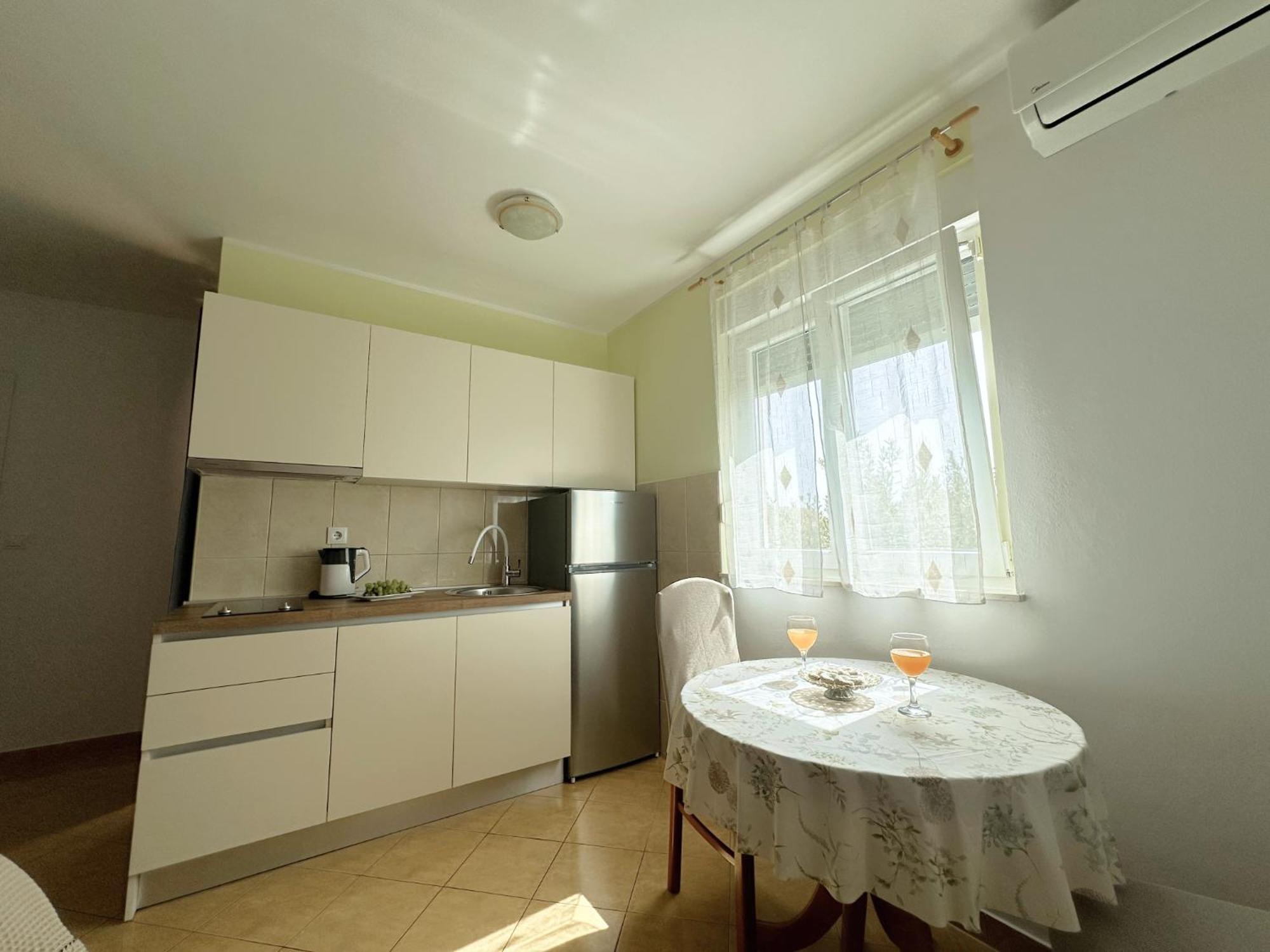 Apartments Villa Miranda Vodice Eksteriør bilde