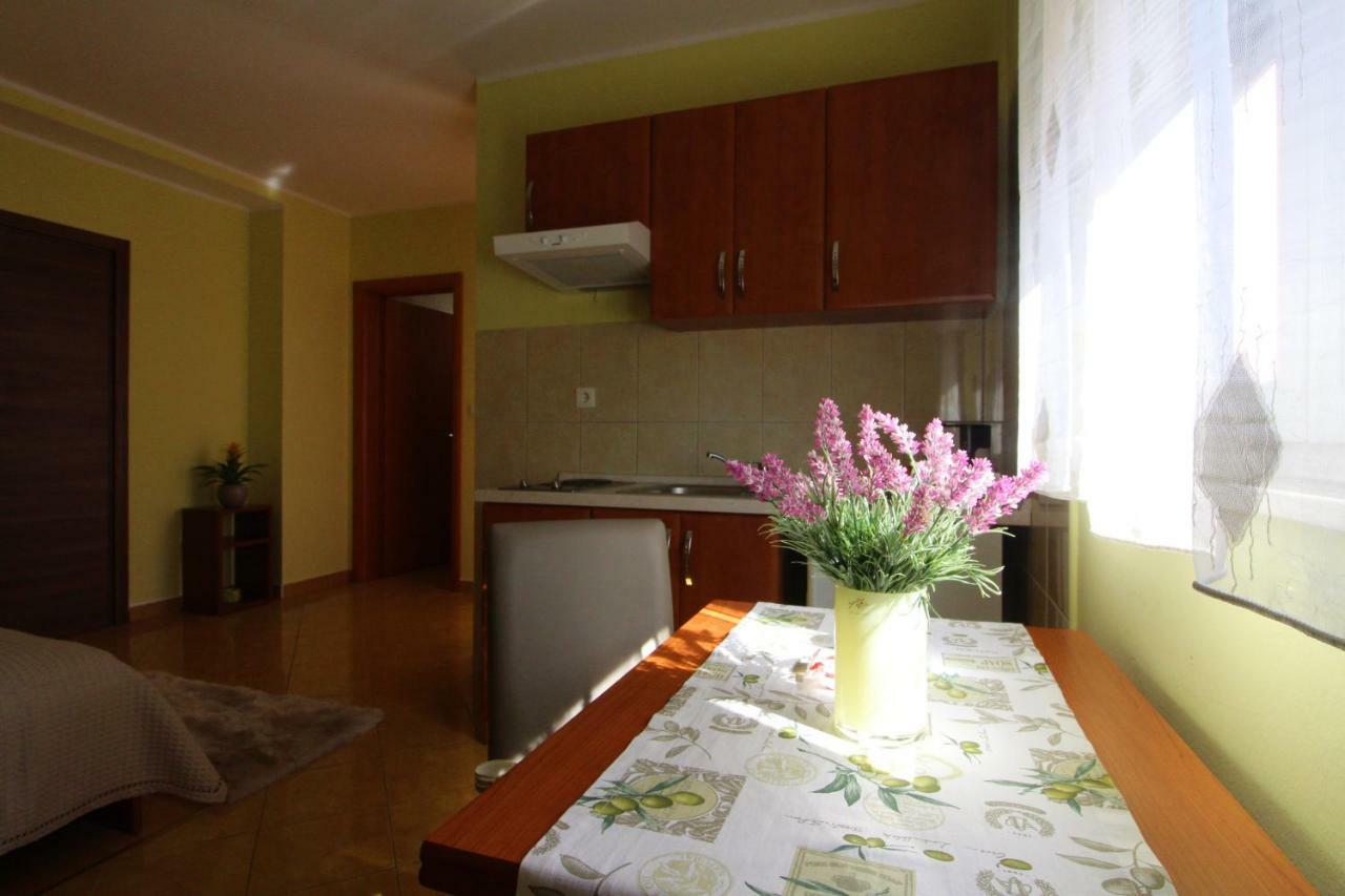 Apartments Villa Miranda Vodice Eksteriør bilde